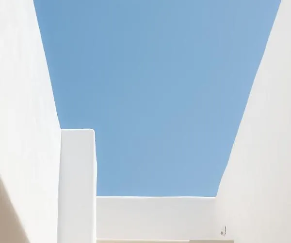 Nimbus Lumen Super Paradise Beach (Mykonos)